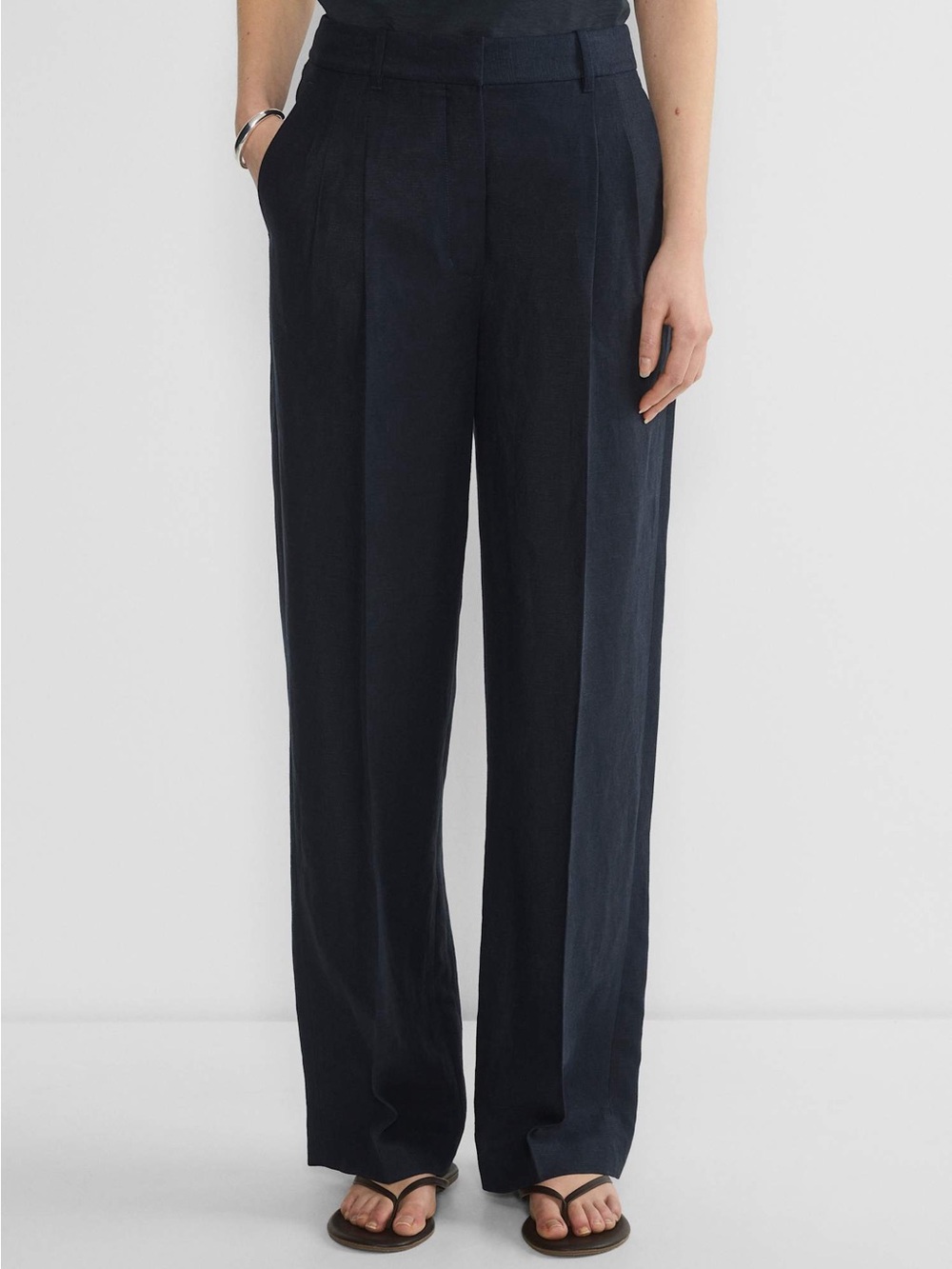 Aritzia the effortless pant -cruise linen